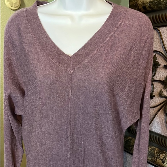Loft Sweater Women's Mauve V-Neck- longer length Sz S - Picture 2 of 12